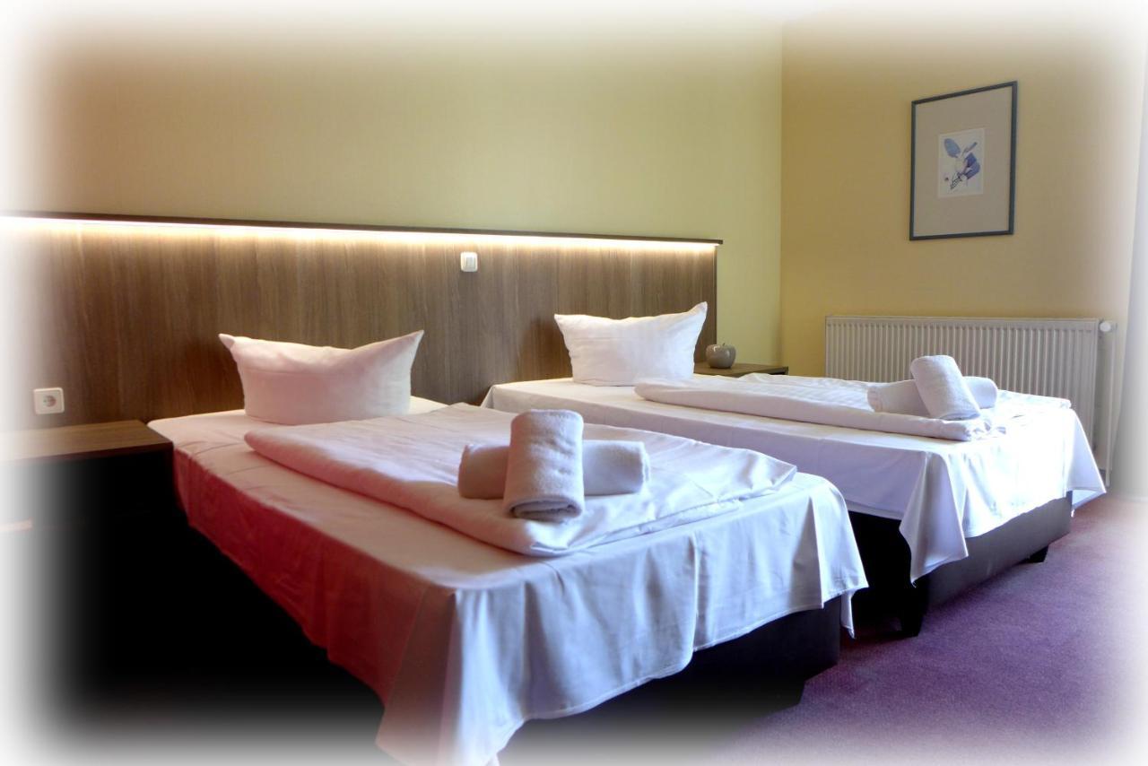 Hotel Lindenberger Hof Ahrensfelde Zewnętrze zdjęcie